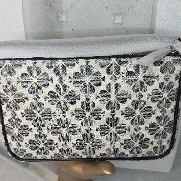 Kate Spade Signature Spade Flower Bag - Picture 6 of 8